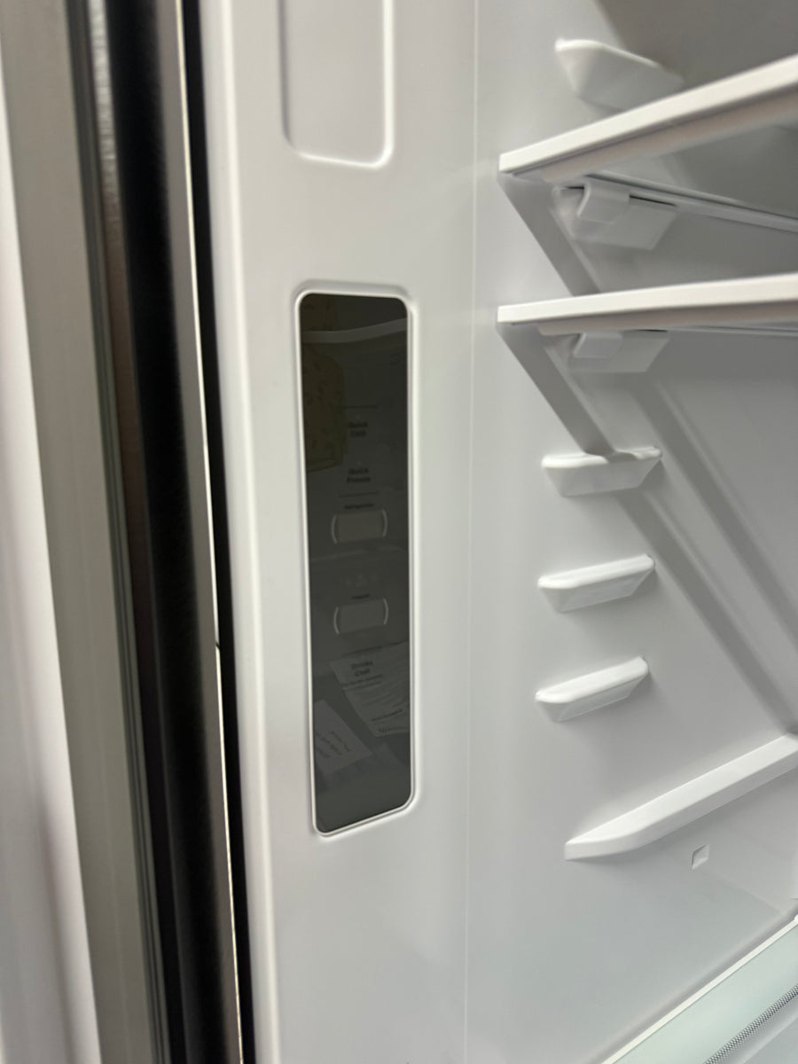 Factory second Westinghouse 564 L Quad-Door French Fridge – Matte Black WQE5600BB - Second Hand Appliances Geebung