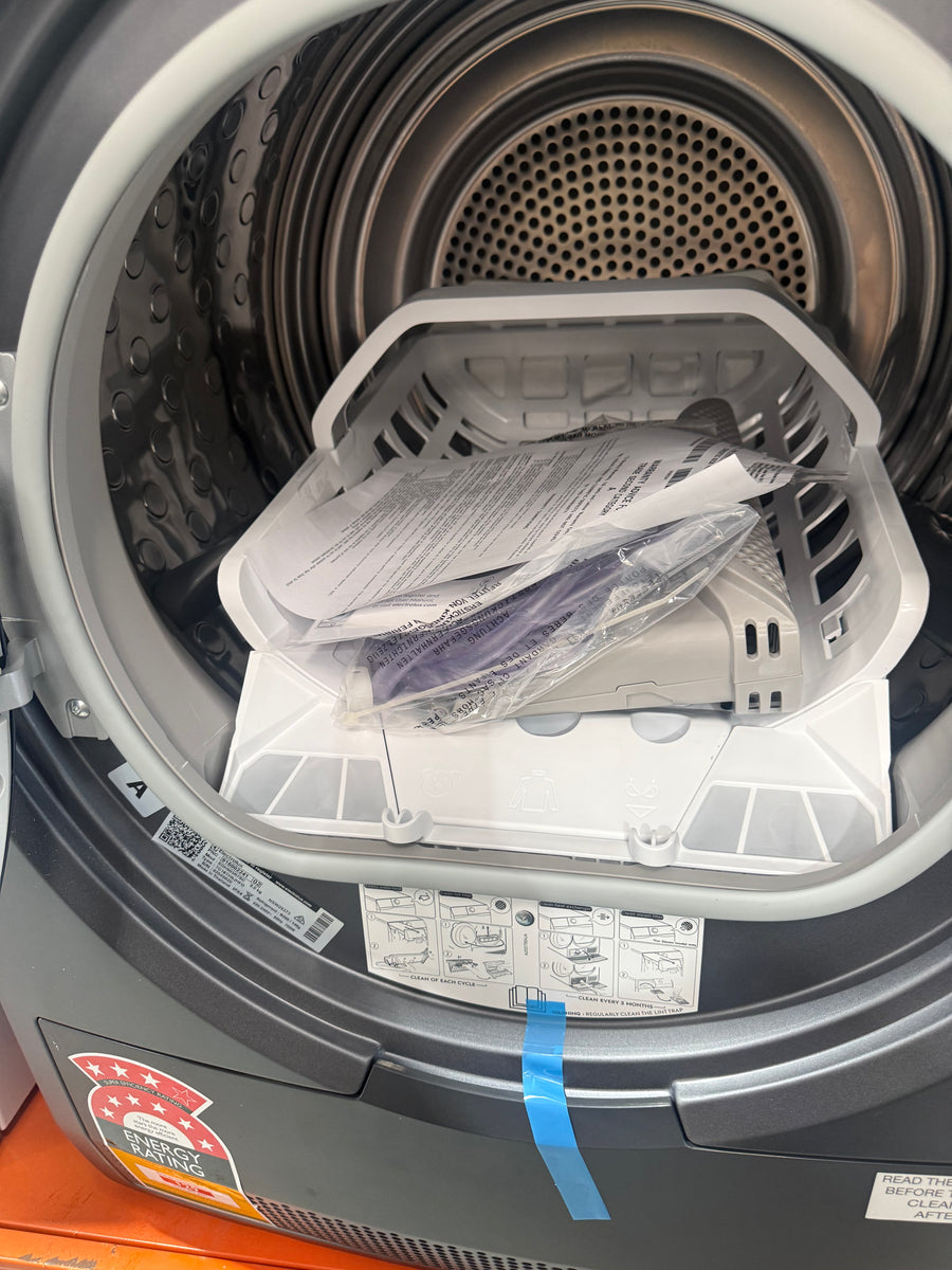 Factory second Electrolux 9kg Heat Pump Clothes Dryer Dark Onyx EDH903R7SC