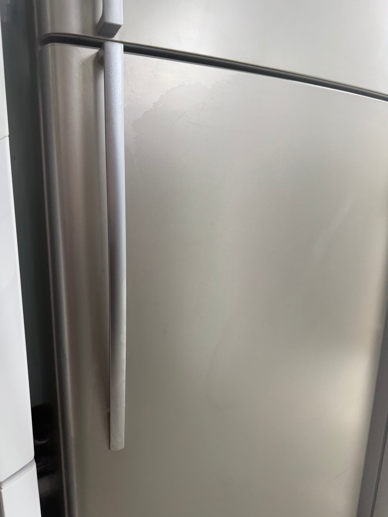 Second Hand Fisher & Paykel E521T Refrigerator