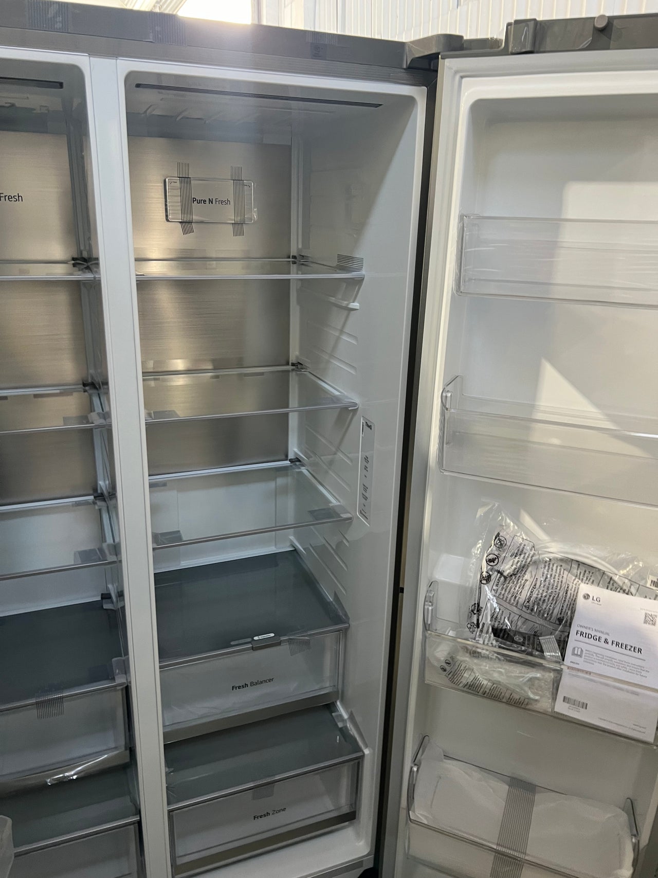 Factory second LG 635L Side by Side Fridge with Ice & Water Dispenser Stainless Steel GS-L600PL - Second Hand Appliances Geebung