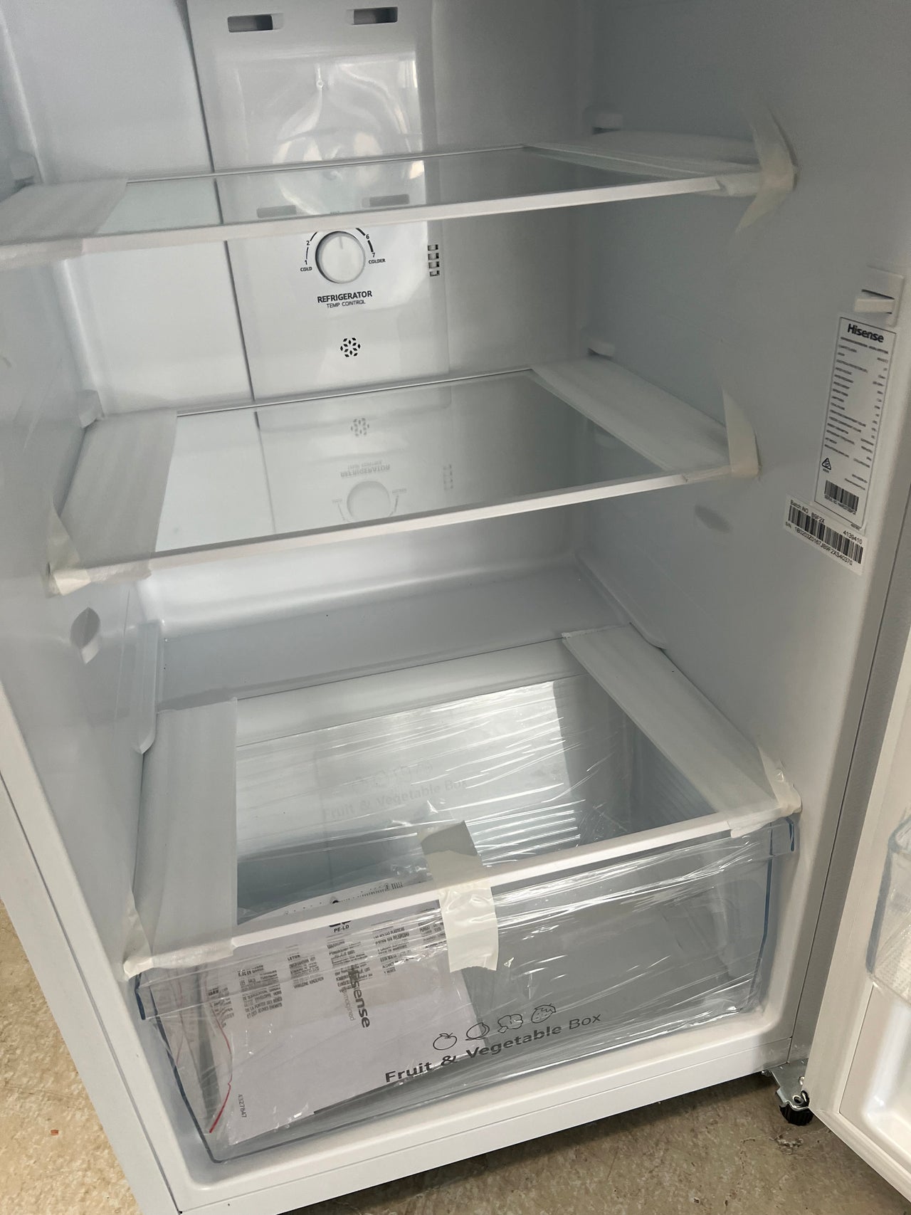 Factory second/Carton damaged Hisense 205L Top Mount Refrigerator HRTF206 - Second Hand Appliances Geebung