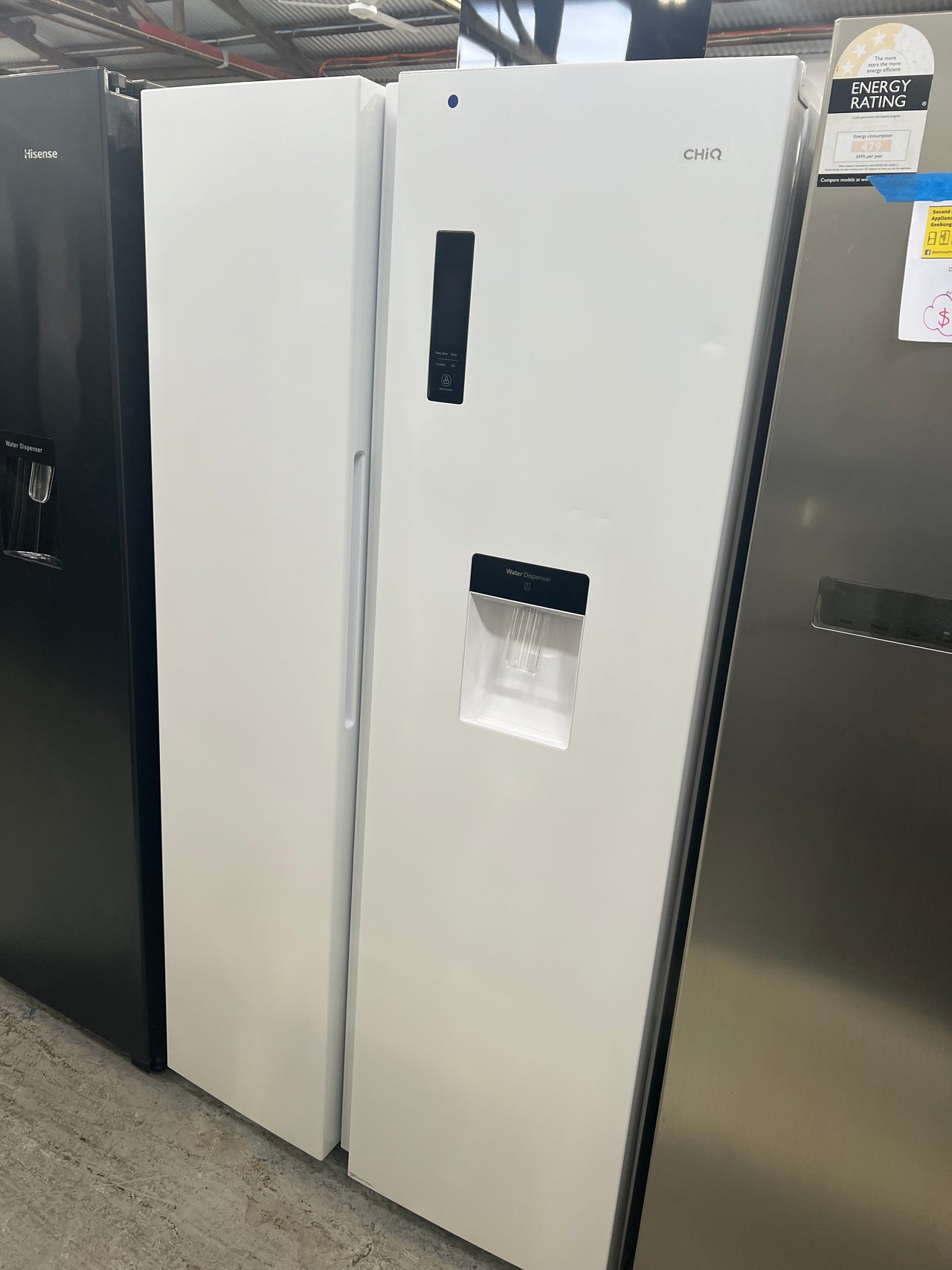 Factory second/Carton damaged CHiQ 559L Side By Side Fridge White Model: CSS559NWD - Second Hand Appliances Geebung