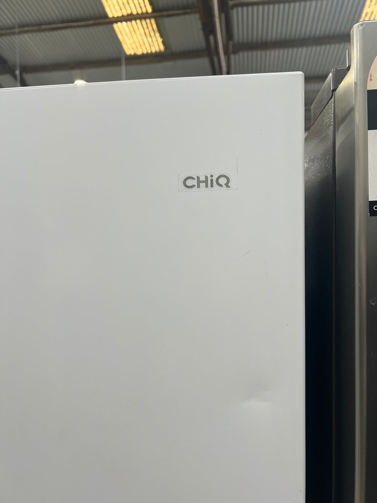 Factory second/Carton damaged CHiQ 559L Side By Side Fridge White Model: CSS559NWD - Second Hand Appliances Geebung