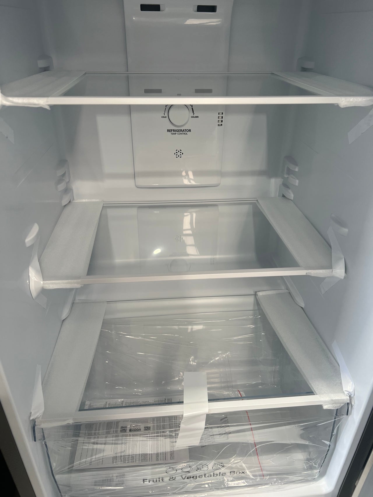 Factory second/ Carton damaged Hisense 205L Top Mount Refrigerator HRTF206S - Second Hand Appliances Geebung