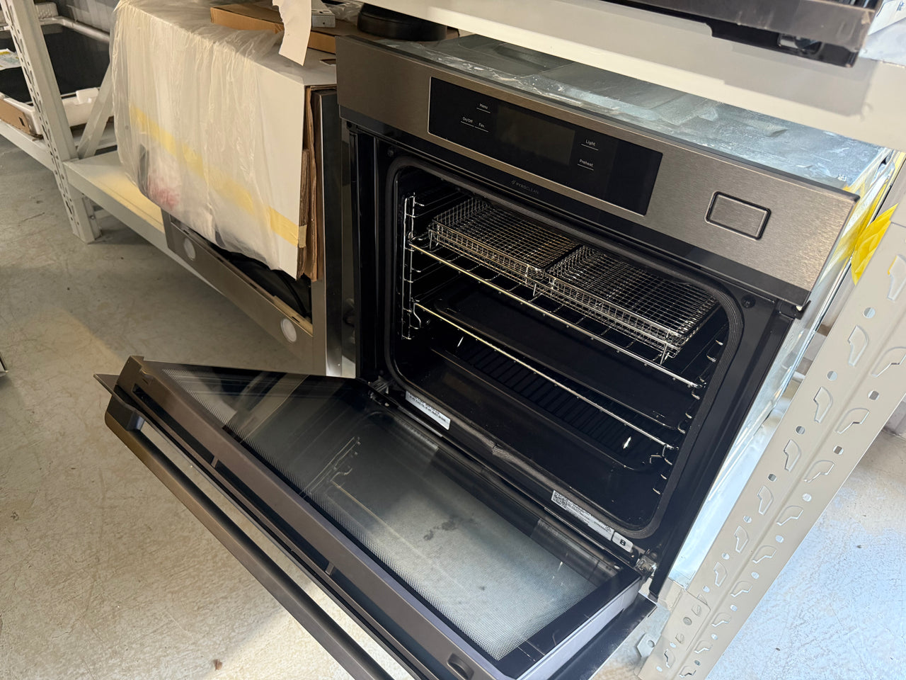 Factory second Westinghouse 60cm Pyrolytic Steam & AirFry Built-In Oven – Dark Stainless Steel