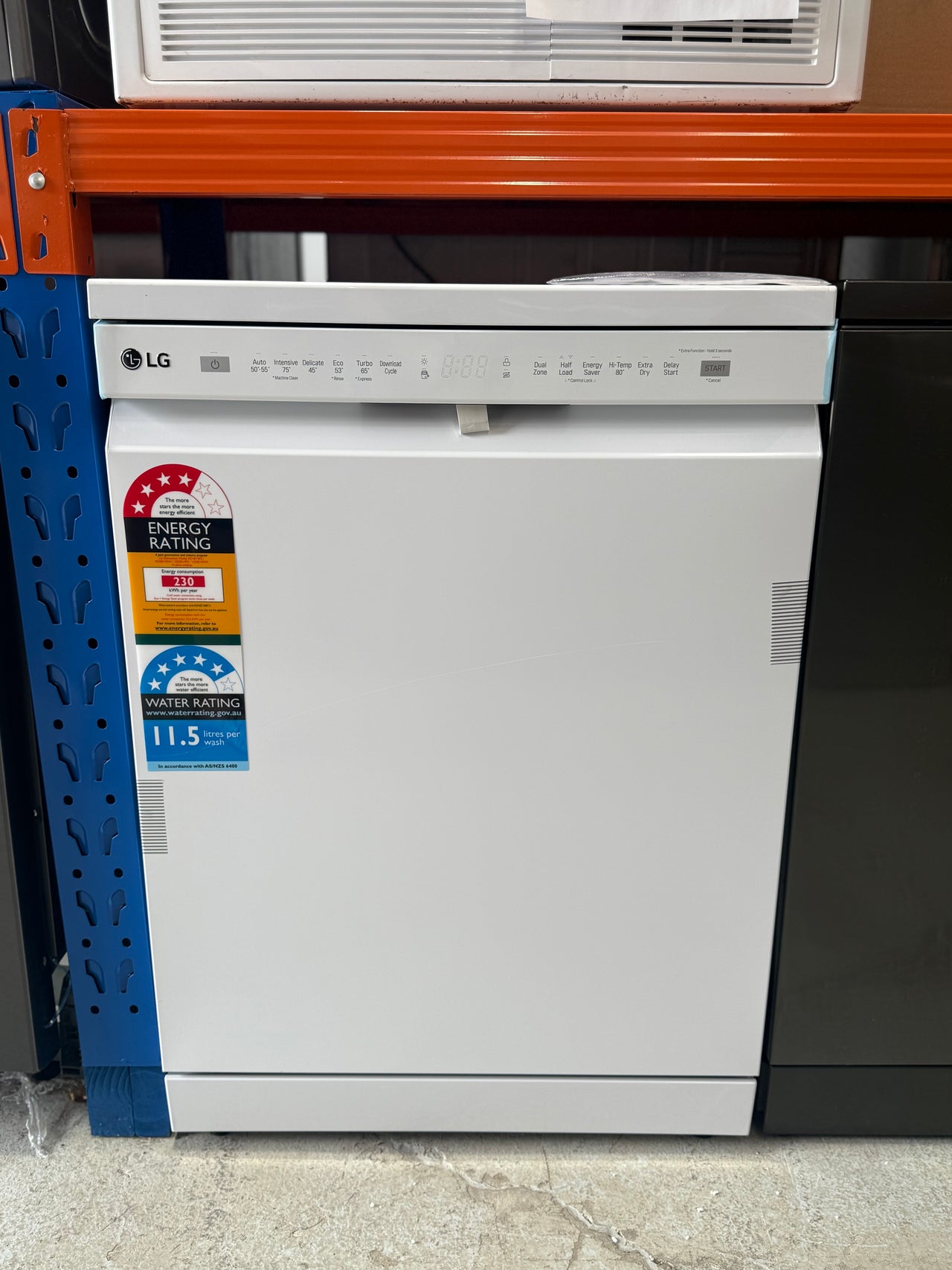 LG XD5B14WH QuadWash 14-Place Setting Freestanding Dishwasher – White - Second Hand Appliances Geebung