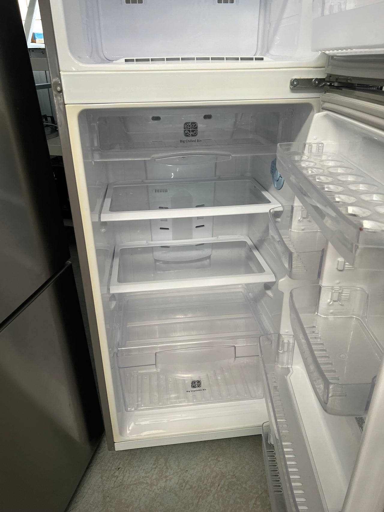 Second hand 296L Samsung Fridge SR294MIS - Second Hand Appliances Geebung