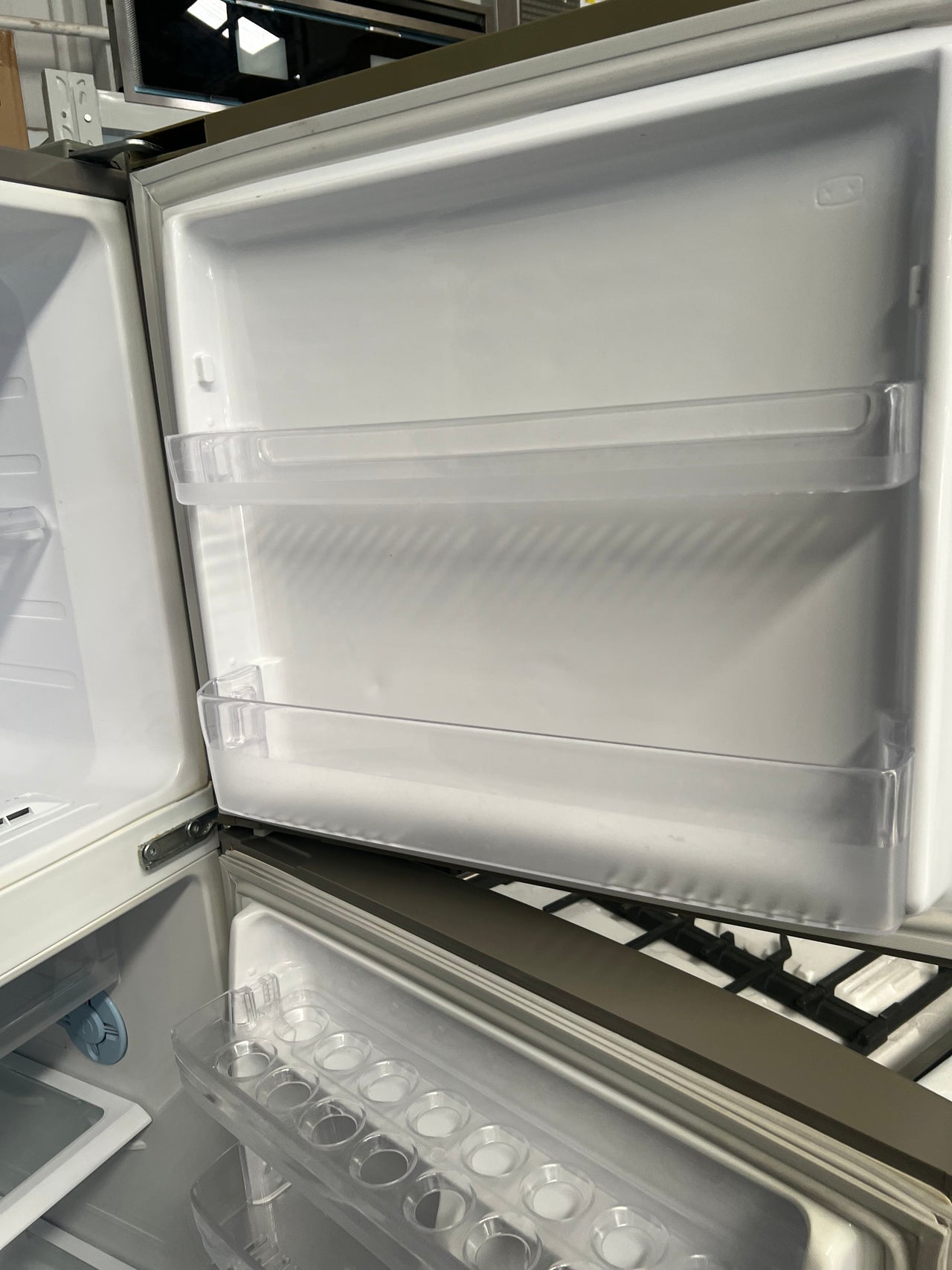 Second hand 296L Samsung Fridge SR294MIS - Second Hand Appliances Geebung