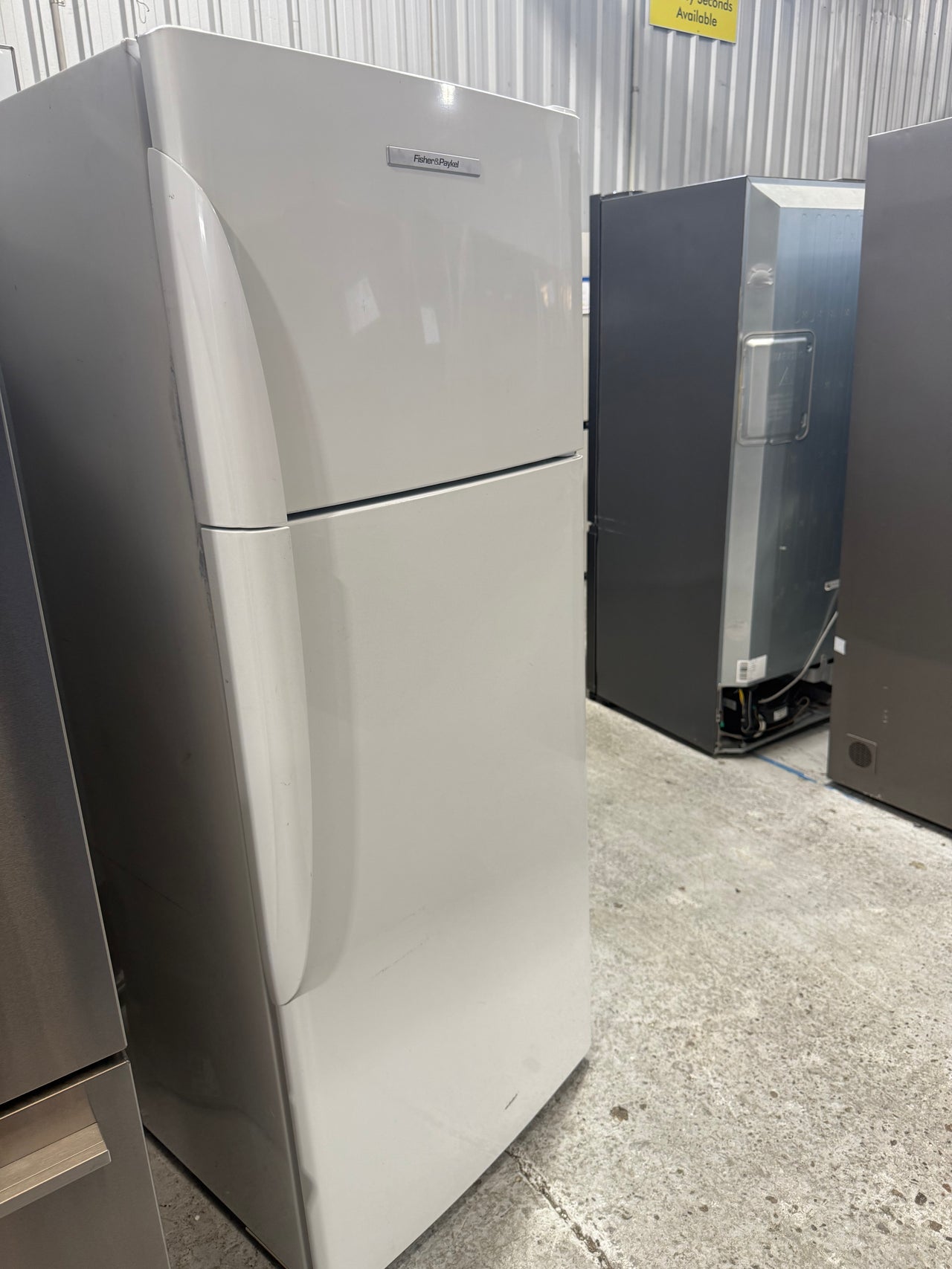 Second hand 380L Fisher & Paykel Fridge Freezer E381TRT - Second Hand Appliances Geebung