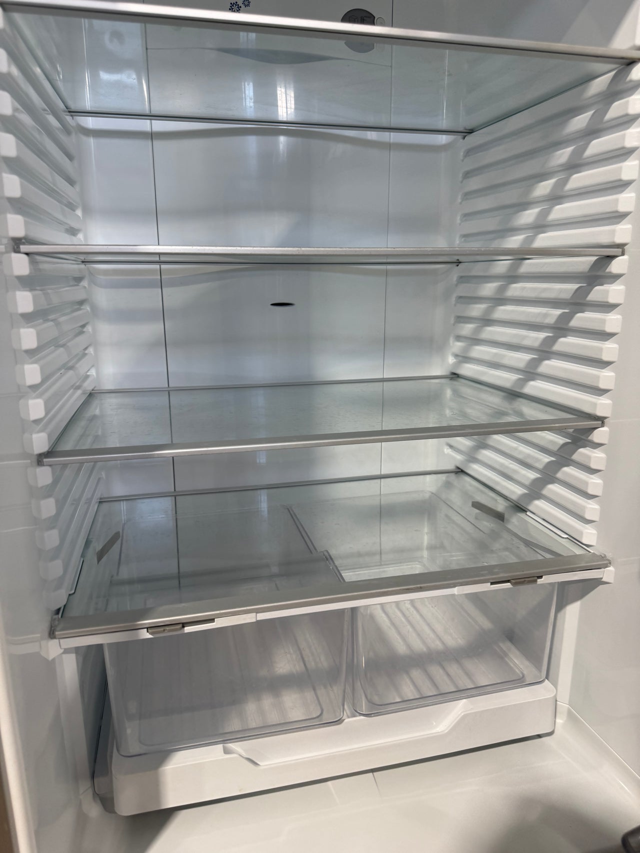 Second hand 403L Fisher&Paykel Fridge Model: E402B - Second Hand Appliances Geebung
