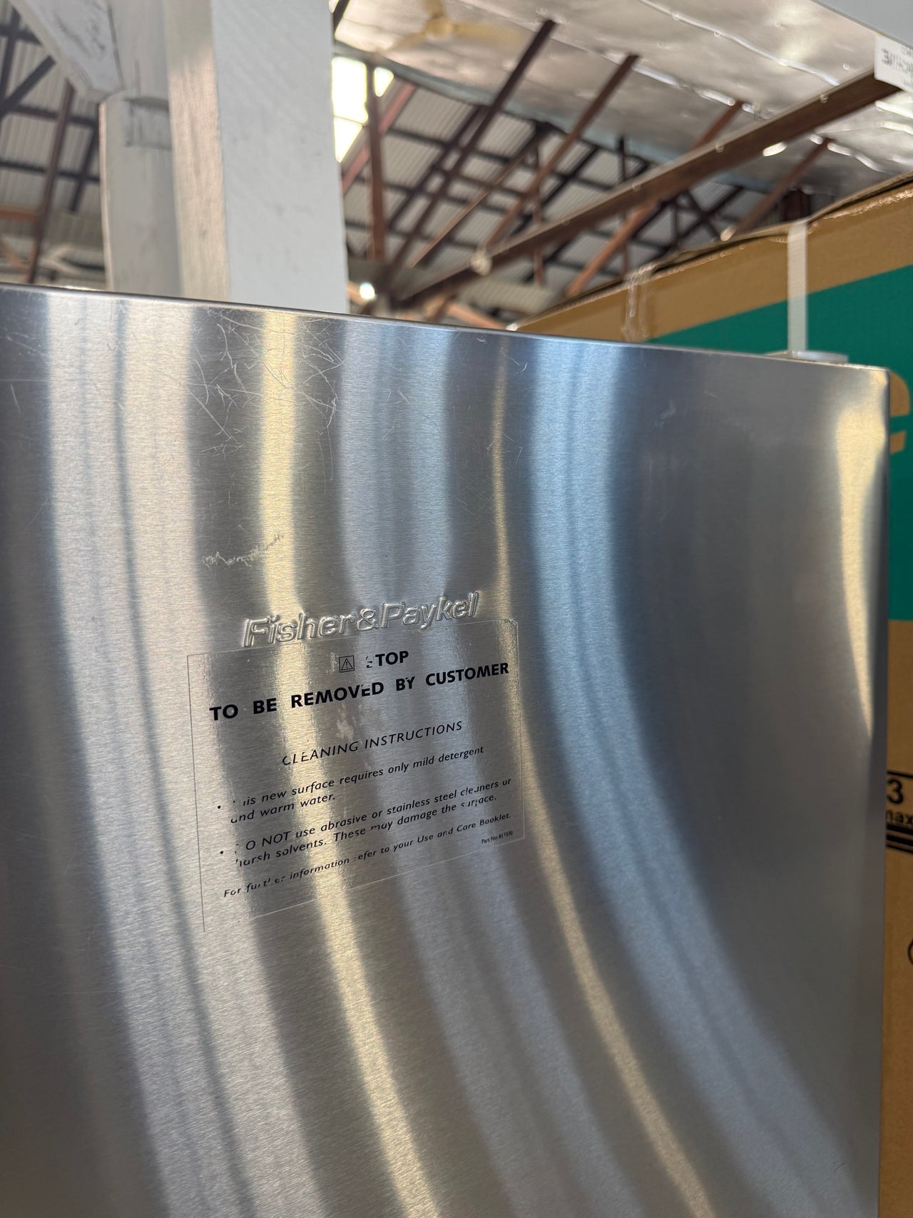 Second hand 403L Fisher&Paykel Fridge Model: E402B - Second Hand Appliances Geebung