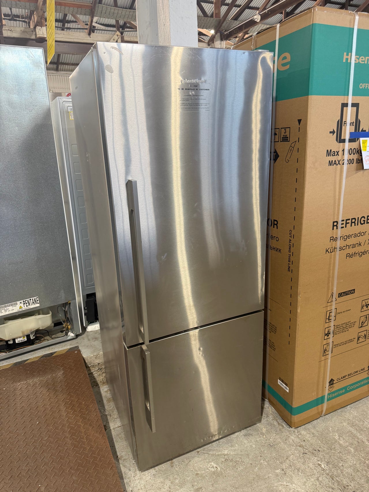 Second hand 403L Fisher&Paykel Fridge Model: E402B - Second Hand Appliances Geebung
