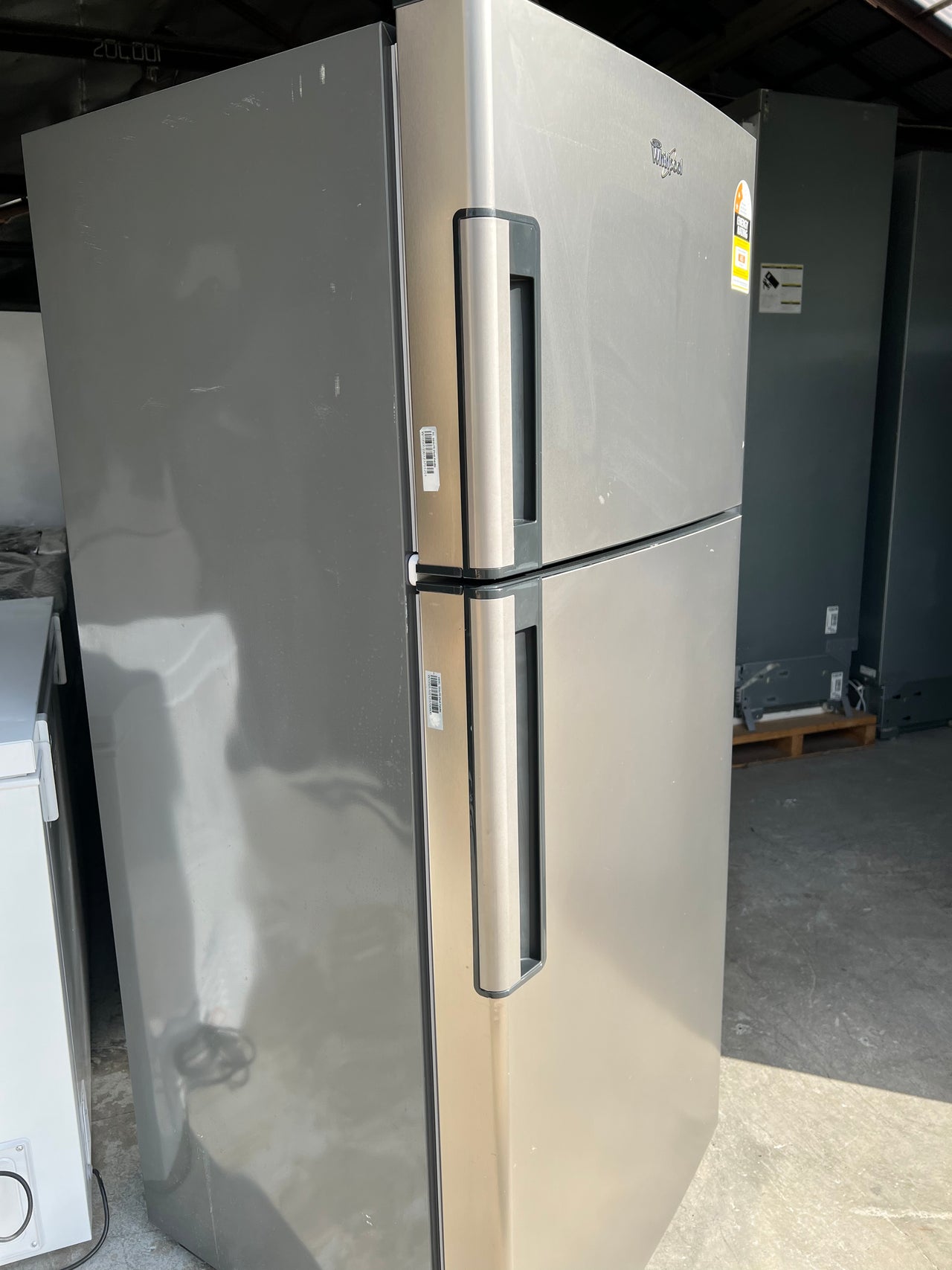 Second hand 410L Whirlpool Fridge WRIBP41MC - Second Hand Appliances Geebung