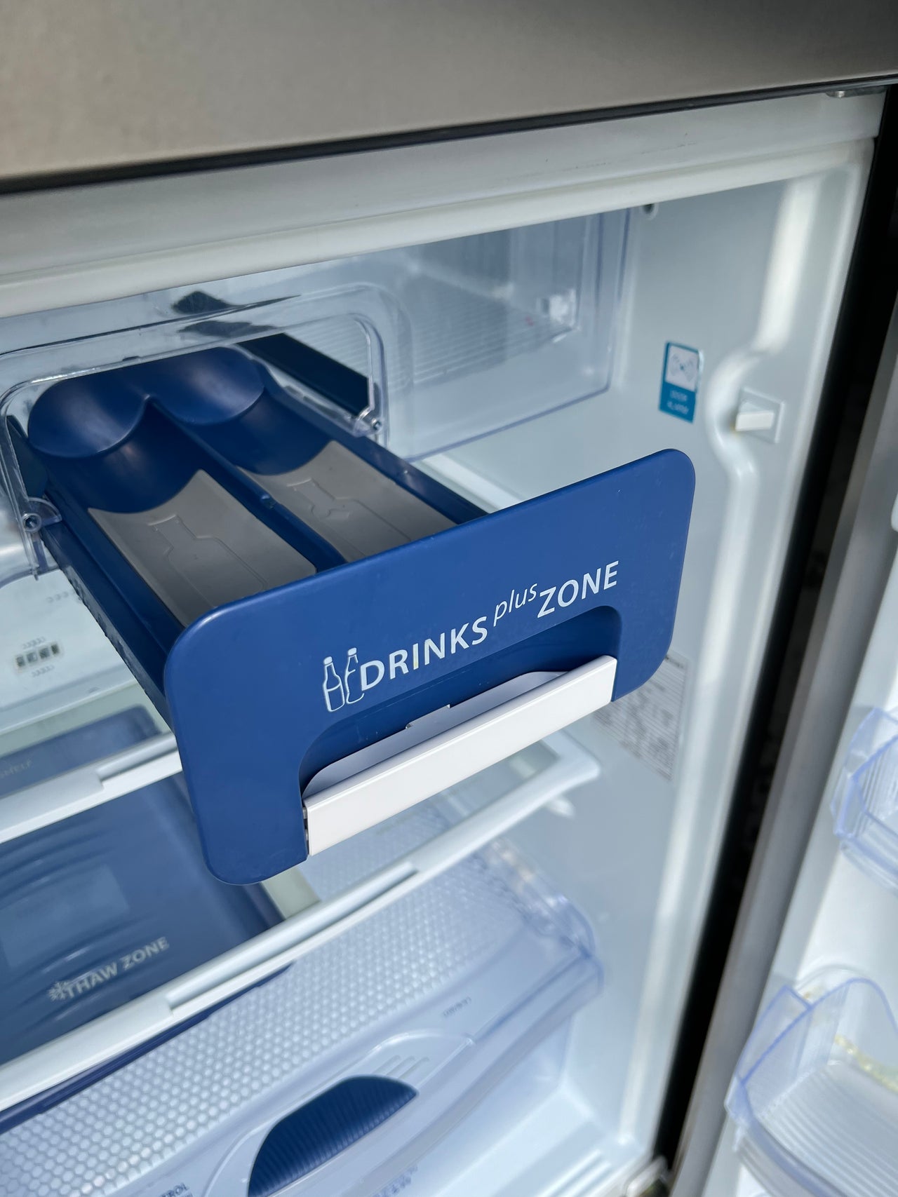 Second hand 410L Whirlpool Fridge WRIBP41MC - Second Hand Appliances Geebung