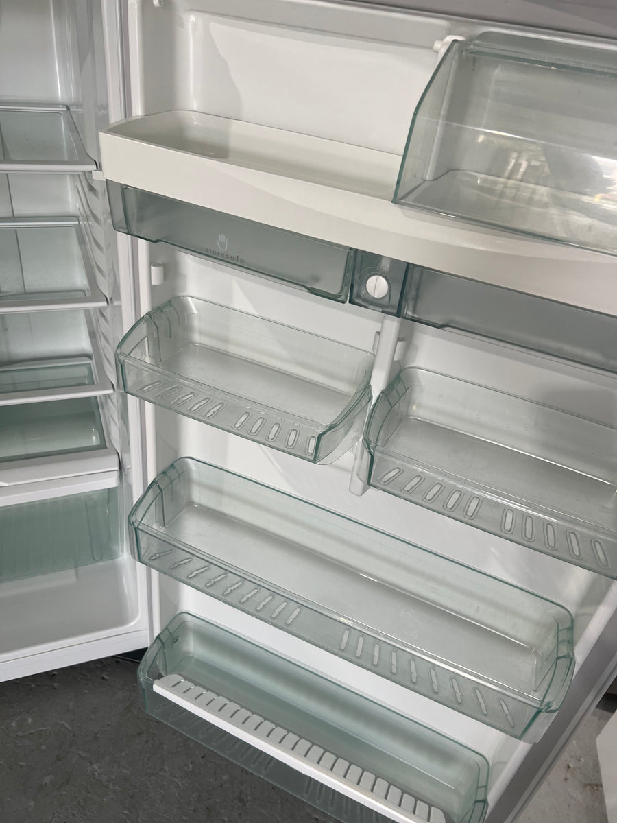 Second hand 440L Westinghouse fridge freezer RJ442V-R - Second Hand Appliances Geebung