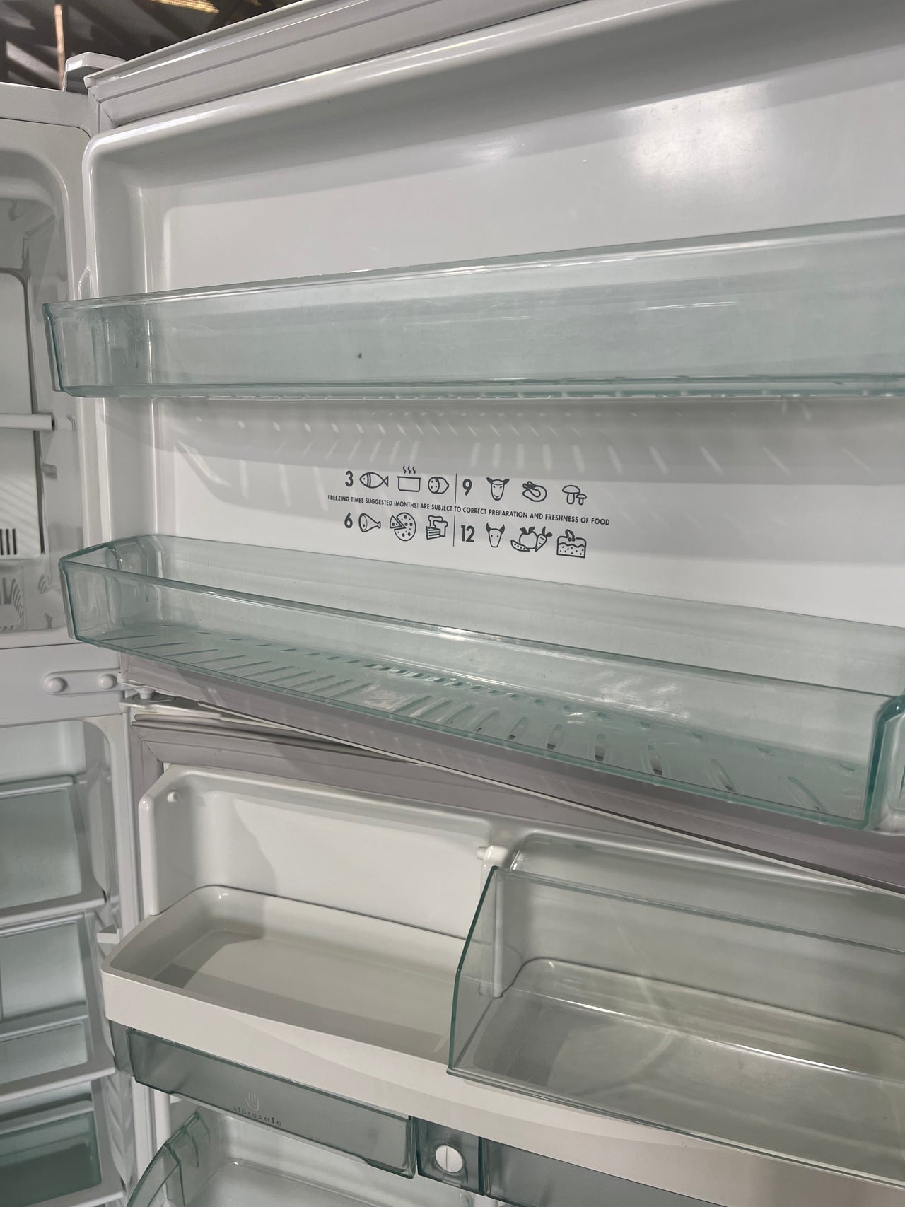 Second hand 440L Westinghouse fridge freezer RJ442V-R - Second Hand Appliances Geebung