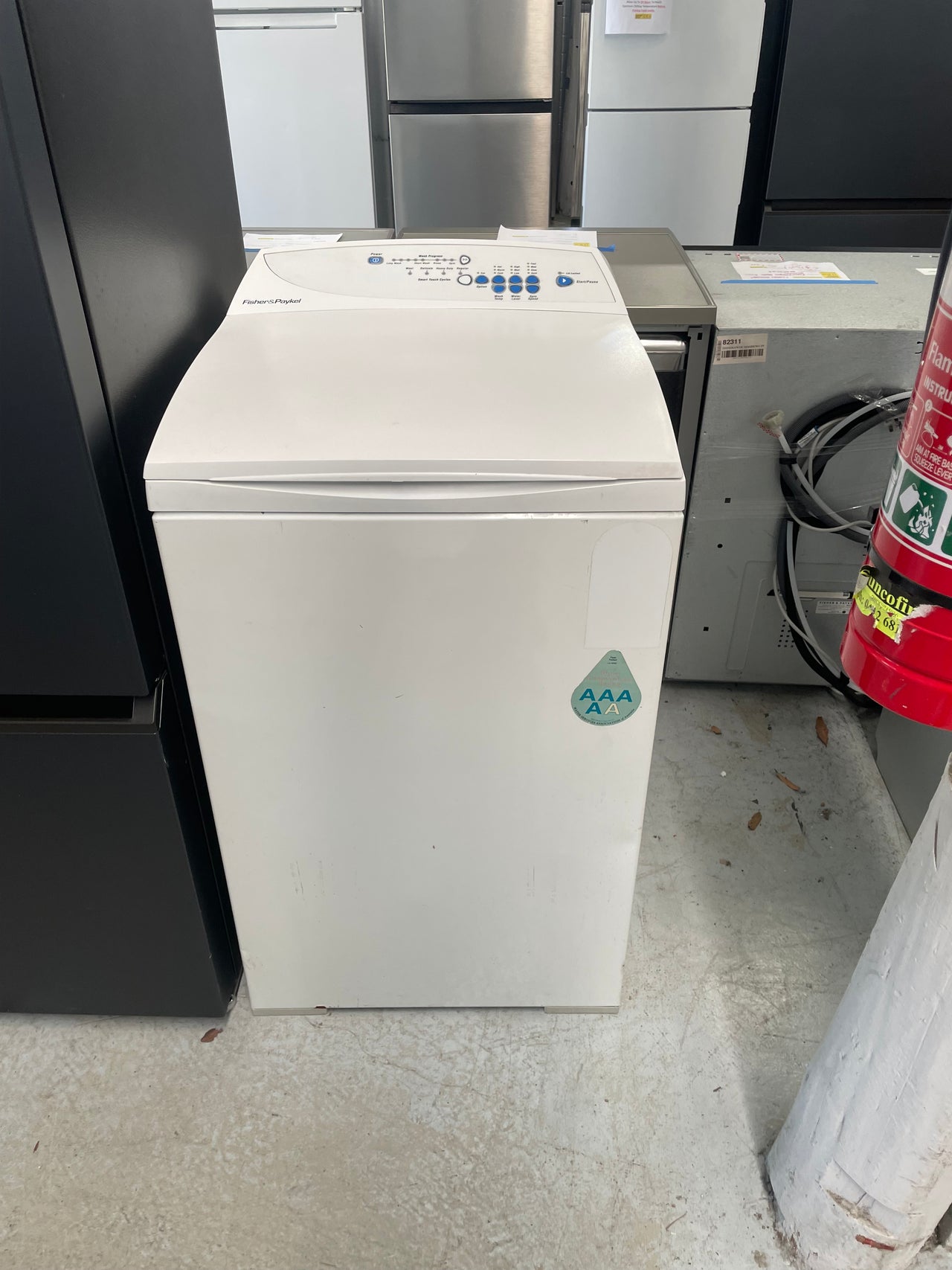 Second hand 5.5kg Top Load Fisher &amp; Paykel Washing Machine Model: MW512