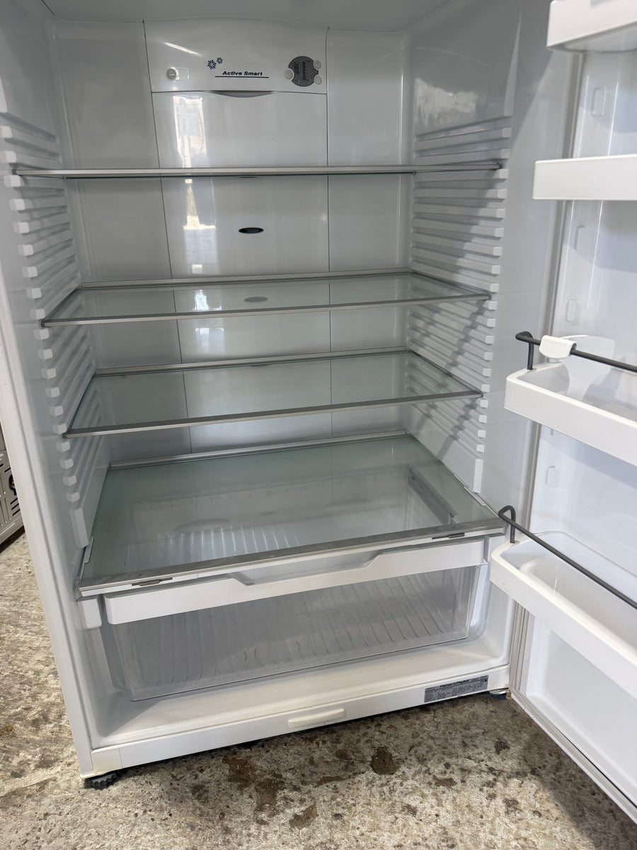 Second hand Fisher&Paykel E521T 517-liter top-mount refrigerator - Second Hand Appliances Geebung