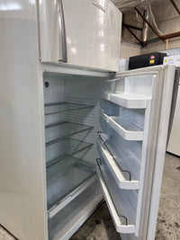 Thumbnail for Second hand Fisher&Paykel E521T 517-liter top-mount refrigerator - Second Hand Appliances Geebung