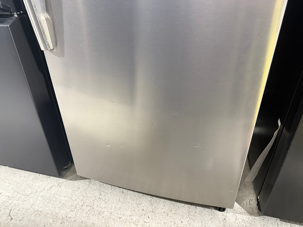 Second hand 527L Samsung Fridge Model: SR526MLS - Second Hand Appliances Geebung