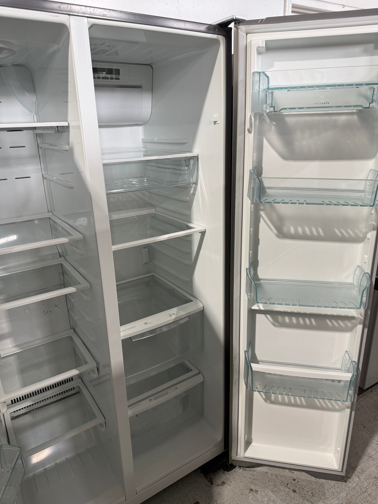 Second hand 606L Westinghouse Side By Side Fridge Model: WSE6100SA - Second Hand Appliances Geebung