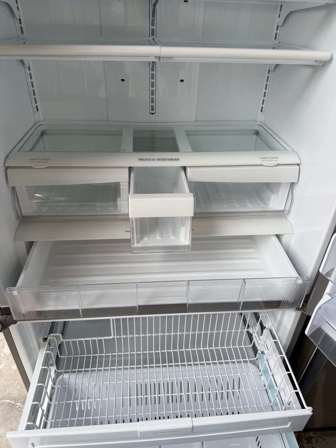 Second hand 622 litre Stainless Steel French Door Fridge with Slide 'n' Glide Drawer GR-B218STS - Second Hand Appliances Geebung