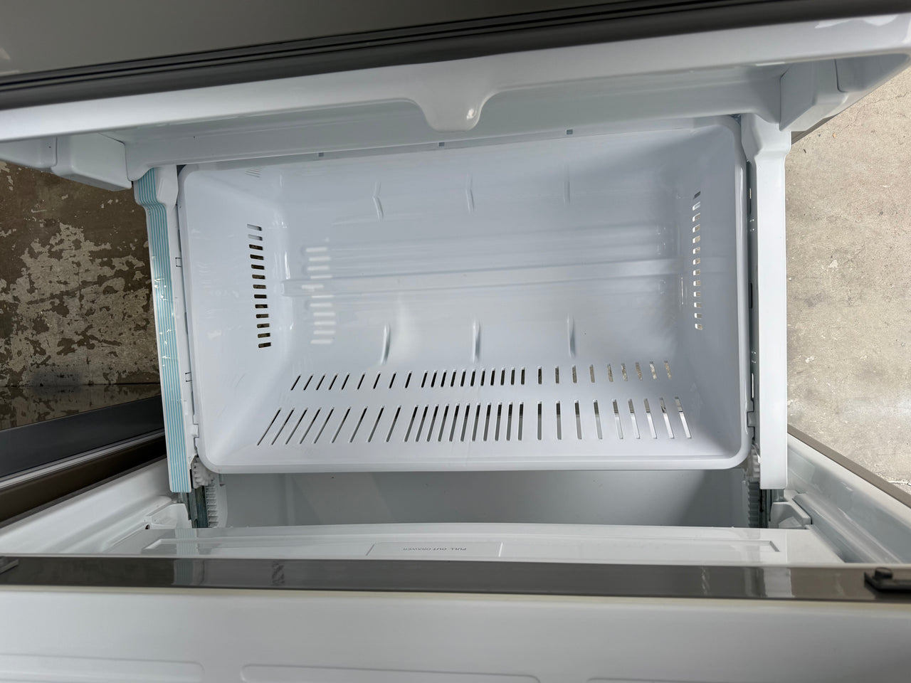 Second hand 622 litre Stainless Steel French Door Fridge with Slide 'n' Glide Drawer GR-B218STS - Second Hand Appliances Geebung