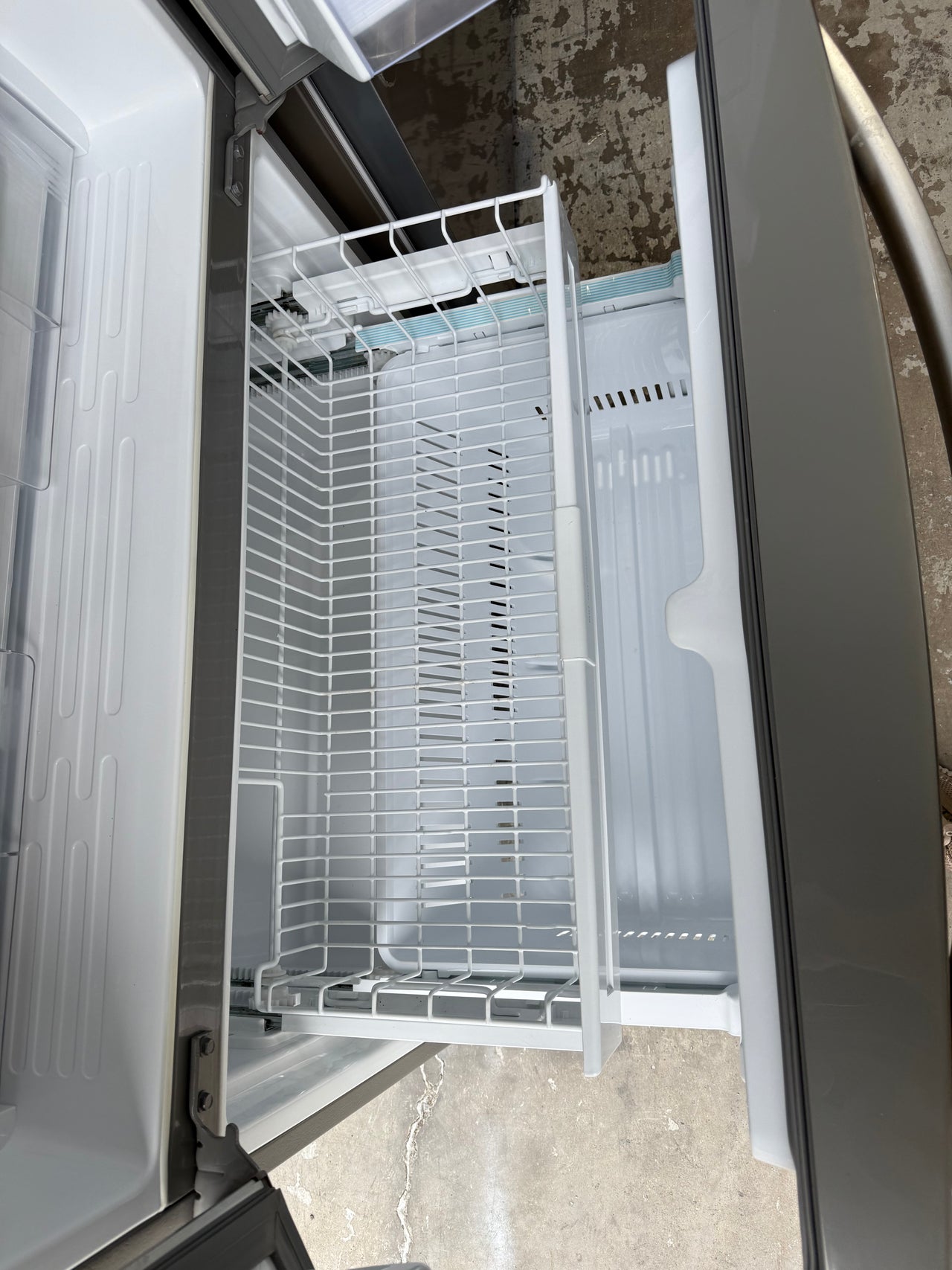 Second hand 622 litre Stainless Steel French Door Fridge with Slide 'n' Glide Drawer GR-B218STS - Second Hand Appliances Geebung