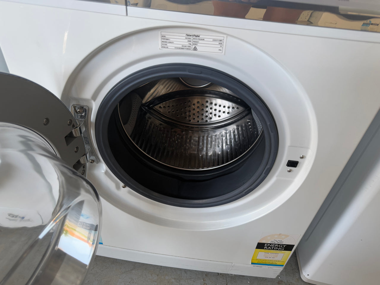 Second hand 7.5 kg Fisher&Paykel Front Loader WH7560J2 - Second Hand Appliances Geebung
