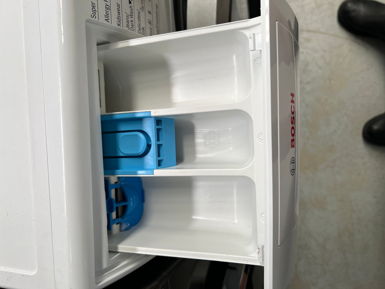 Second hand Bosch/Serie 6 / 8 kg Front Loader WAT24220AU - Second Hand Appliances Geebung