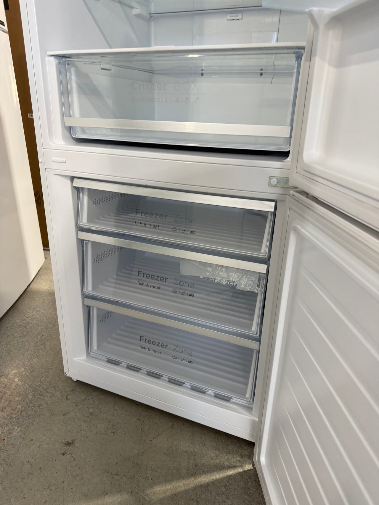 Second hand CHiQ 396L Bottom Mount Fridge – White | CBM396NW3 - Second Hand Appliances Geebung