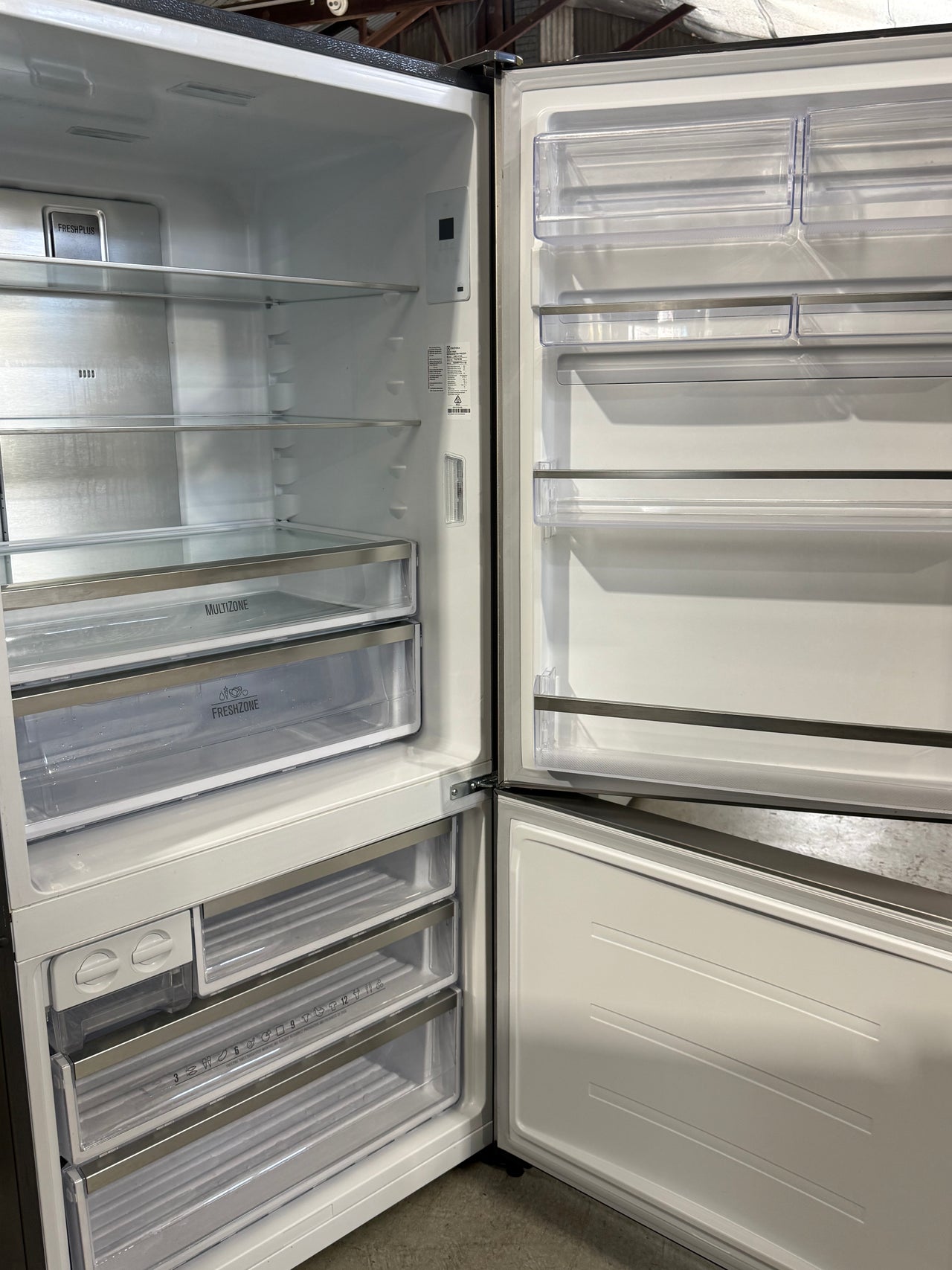Second hand Electrolux 528L Bottom Mount Fridge – EBE5307SA - Second Hand Appliances Geebung