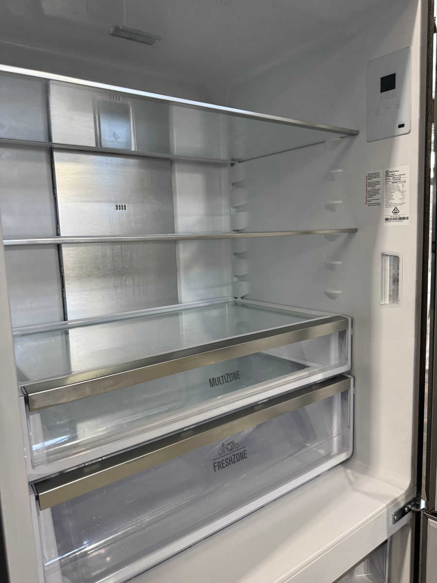 Second hand Electrolux 528L Bottom Mount Fridge – EBE5307SA - Second Hand Appliances Geebung