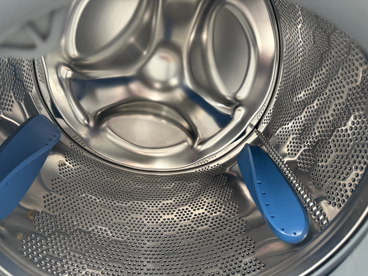 Buy Second hand Electrolux EWF9024Q5WB – 9kg Front Load Washing Machine |  | [product_variant] | Second Hand Appliances Geebung Brisbane