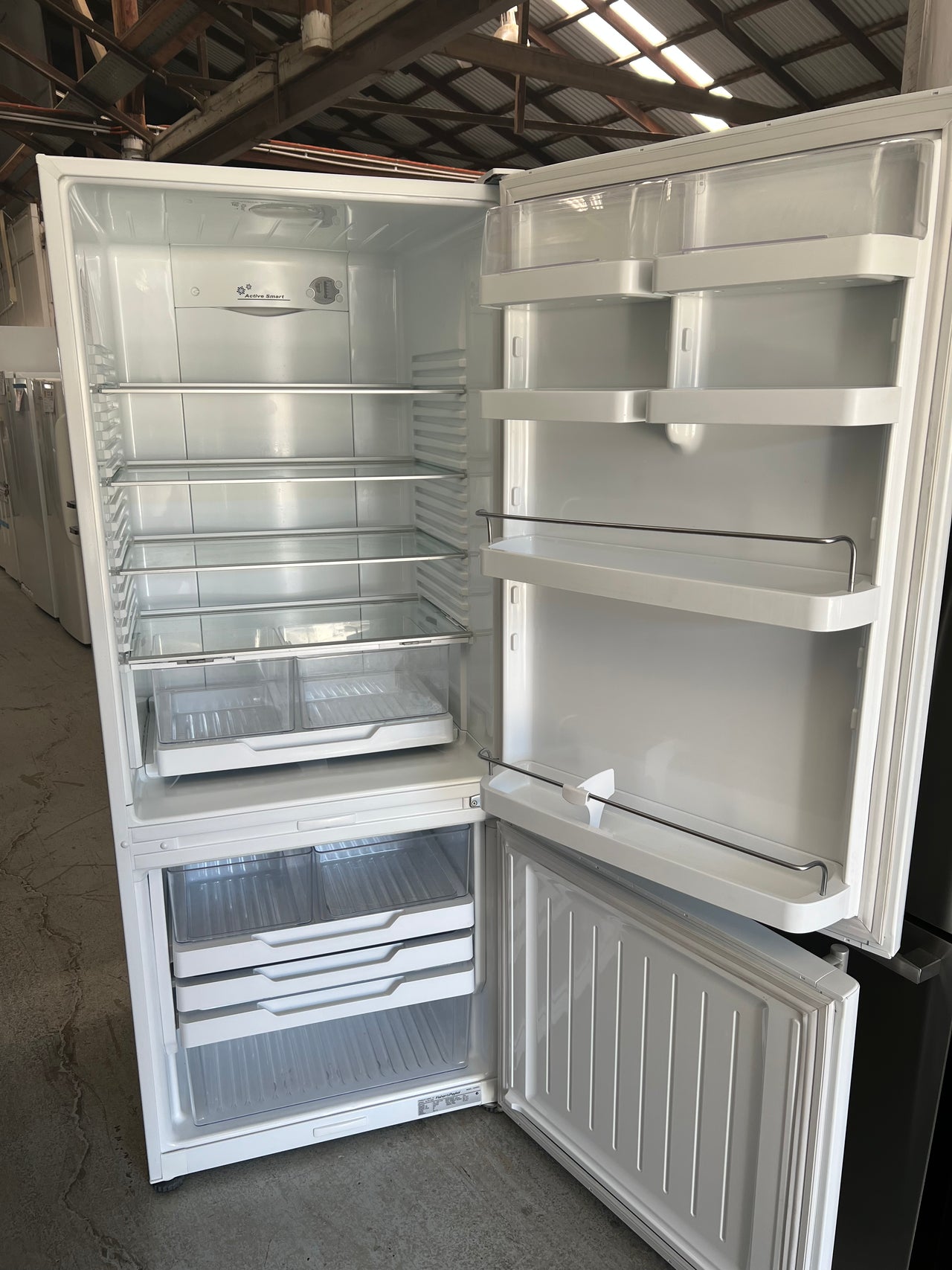 Second hand 442l Fisher&Paykel E442BRE - Second Hand Appliances Geebung