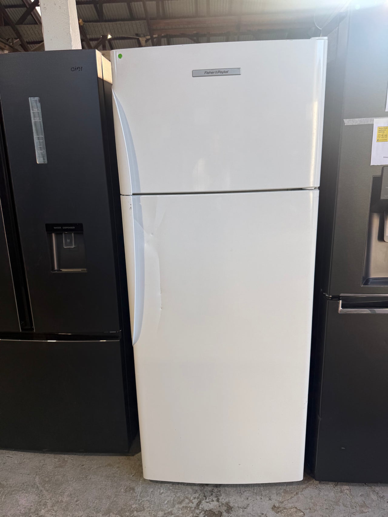 Second hand Fisher & Paykel 447L Top Mount Refrigerator – White | E440TRT3 - Second Hand Appliances Geebung