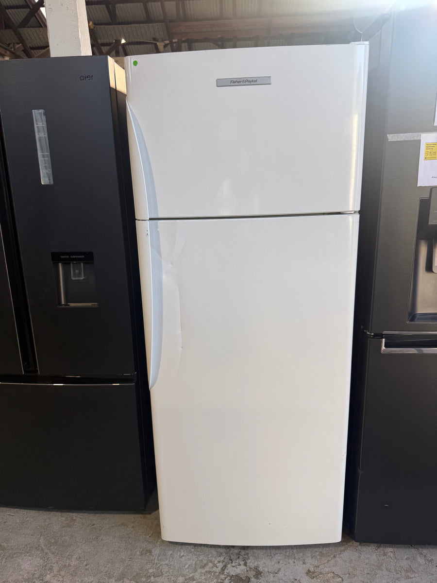 Second hand Fisher & Paykel 447L Top Mount Refrigerator – White | E440TRT3 - Second Hand Appliances Geebung