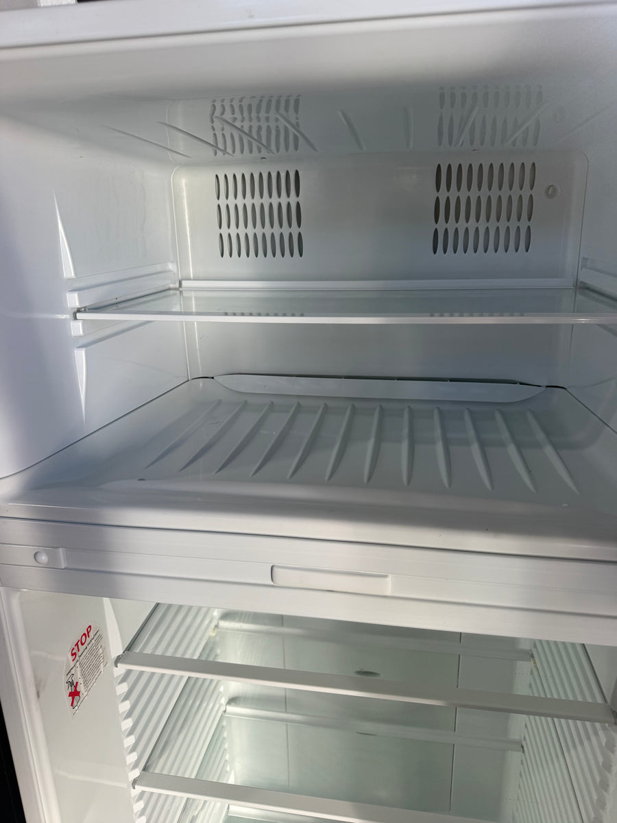 Second hand Fisher & Paykel 447L Top Mount Refrigerator – White | E440TRT3 - Second Hand Appliances Geebung