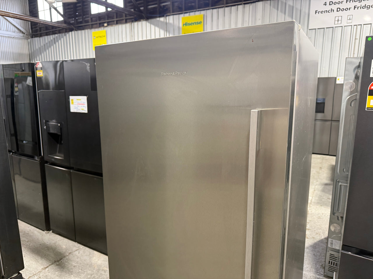 Second hand Fisher & Paykel 451L Upright Fridge – E450LXFD1 - Second Hand Appliances Geebung