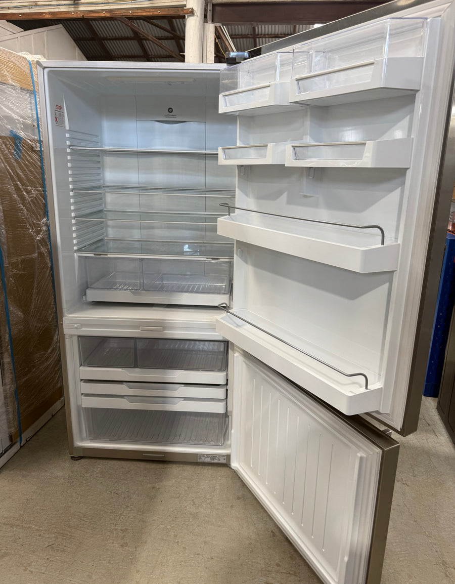 Second hand Fisher & Paykel 494L Bottom Mount Fridge – E522BRXFD5 - Second Hand Appliances Geebung