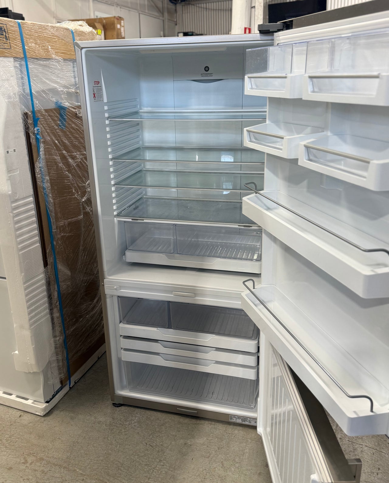 Second hand Fisher & Paykel 494L Bottom Mount Fridge – E522BRXFD5 - Second Hand Appliances Geebung