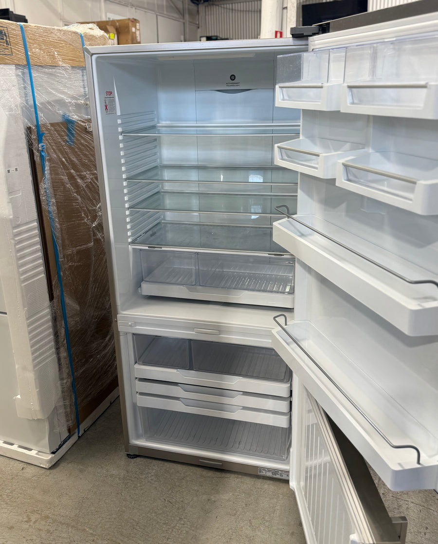 Second hand Fisher & Paykel 494L Bottom Mount Fridge – E522BRXFD5 - Second Hand Appliances Geebung