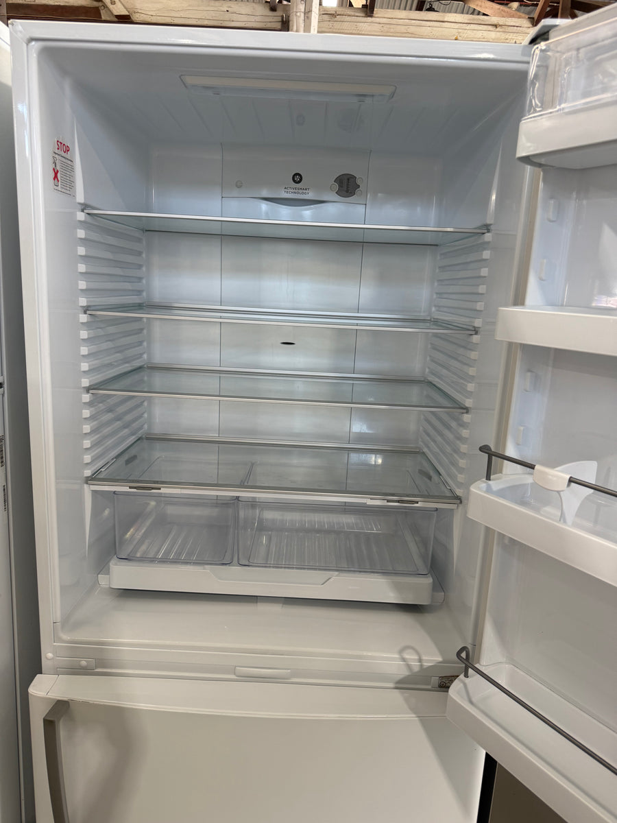 Second hand Fisher & Paykel 519L Bottom Mount Fridge – E522BRE3 - Second Hand Appliances Geebung