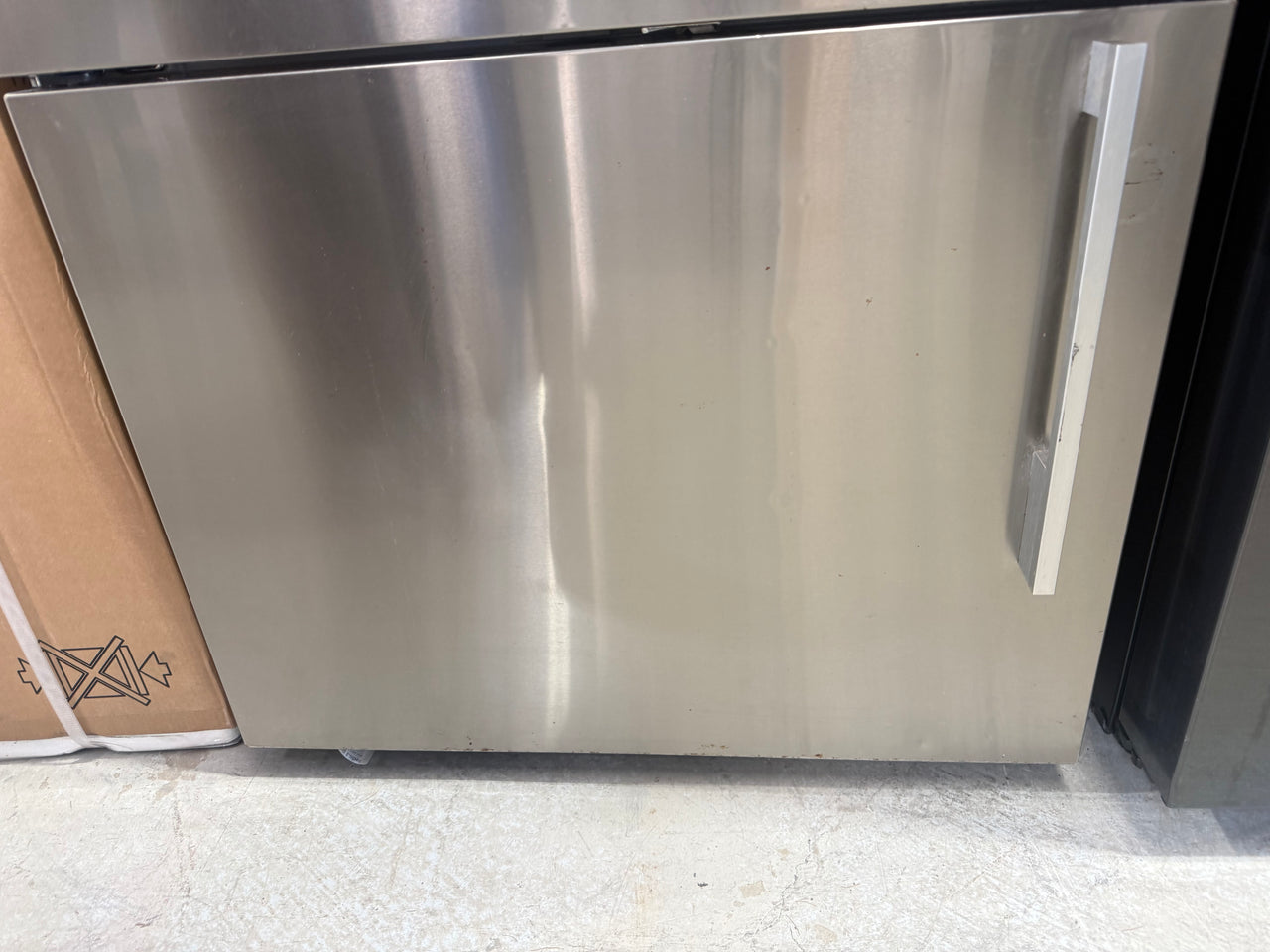 Second hand Fisher &  Paykel 519L Bottom Mount Refrigerator – E522BLXFD - Second Hand Appliances Geebung
