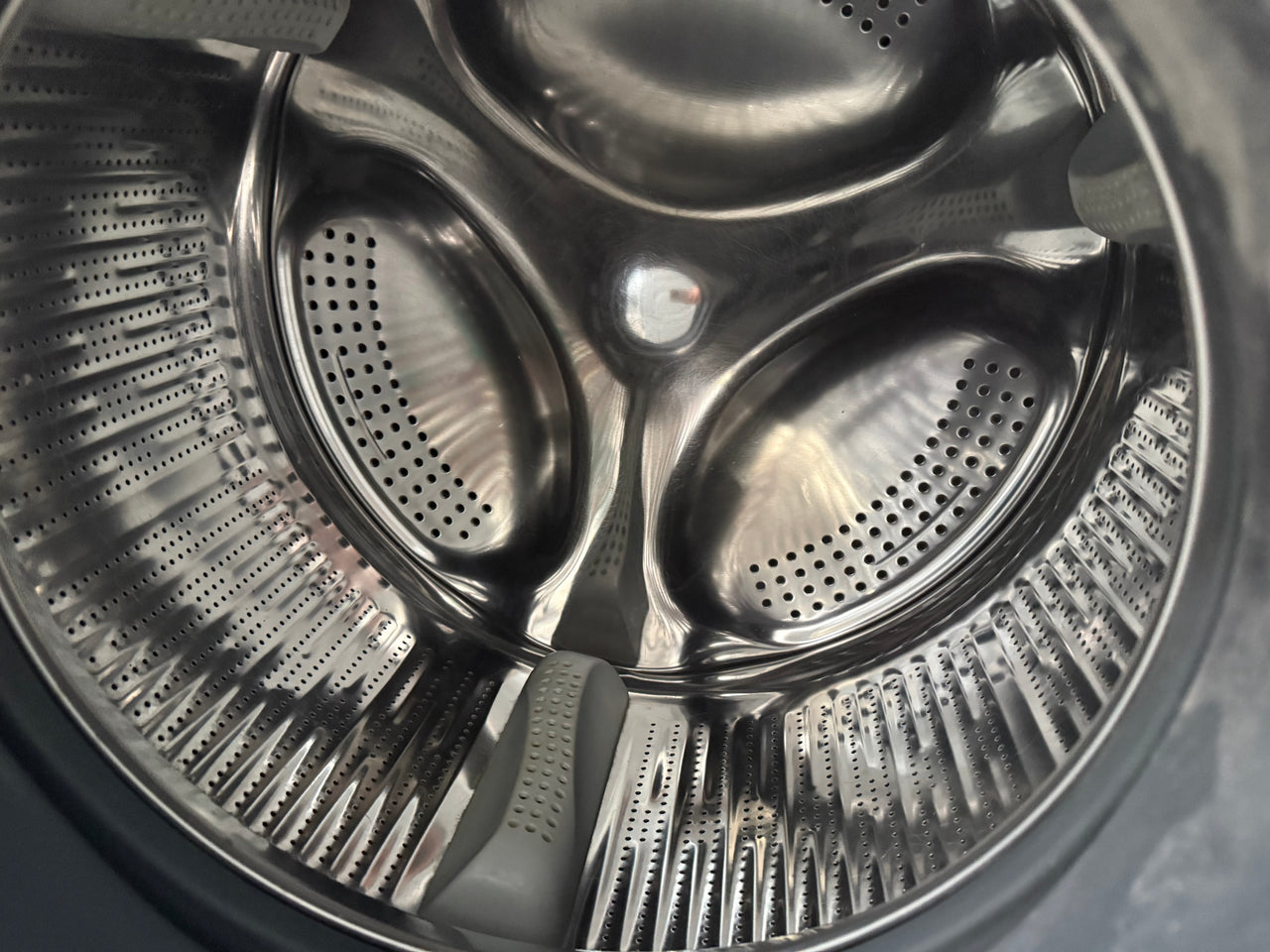 Second hand Fisher & Paykel 7.5kg WashSmart Front Load Washing Machine WH7560P2 - Second Hand Appliances Geebung