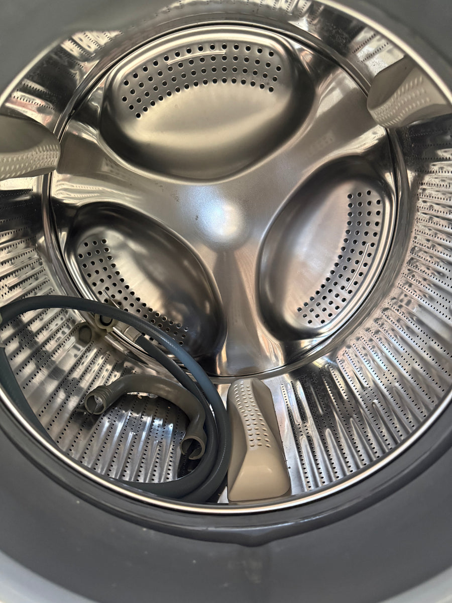 Second hand Fisher & Paykel 8kg Series 5 Front Load Washing Machine with Steam Refresh Model:WH8060P3 - Second Hand Appliances Geebung