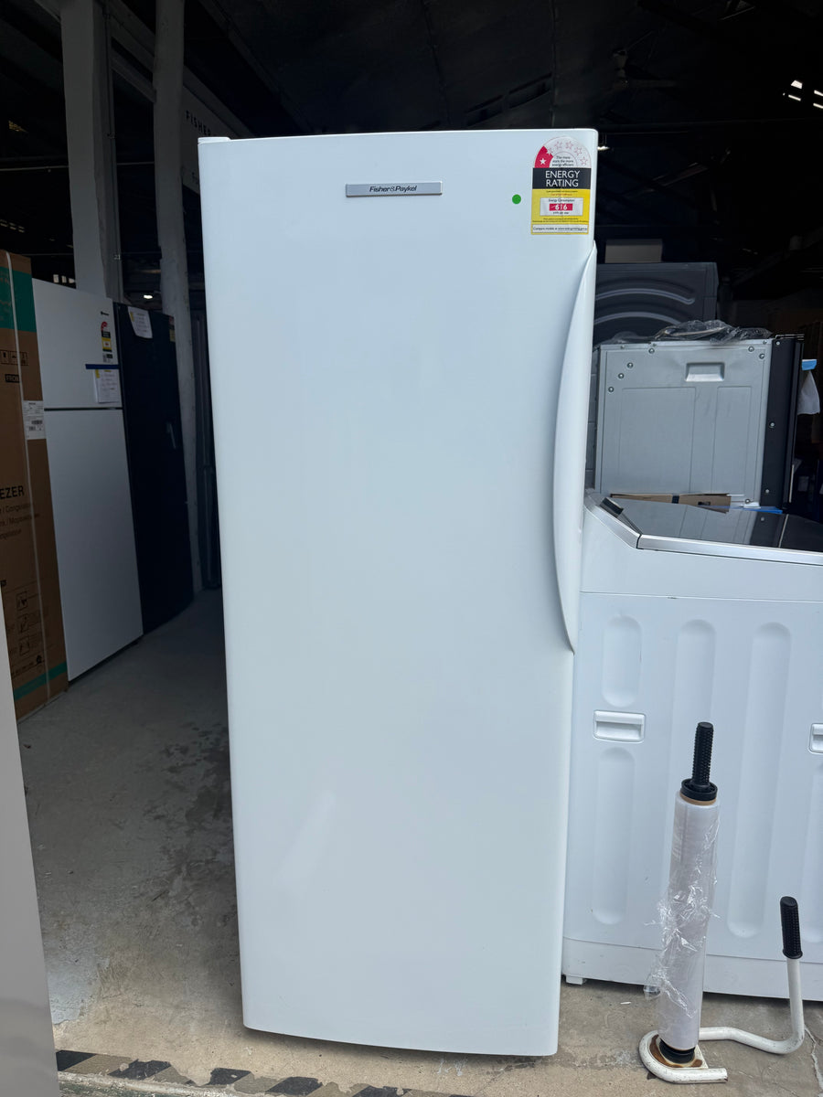 Second hand Fisher&Paykel E388LW 389L Upright Freezer – White Finish - Second Hand Appliances Geebung