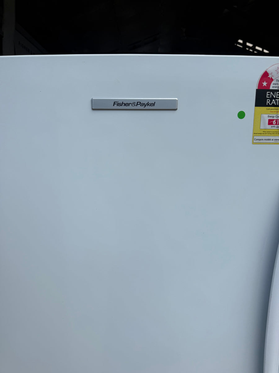 Second hand Fisher&Paykel E388LW 389L Upright Freezer – White Finish - Second Hand Appliances Geebung
