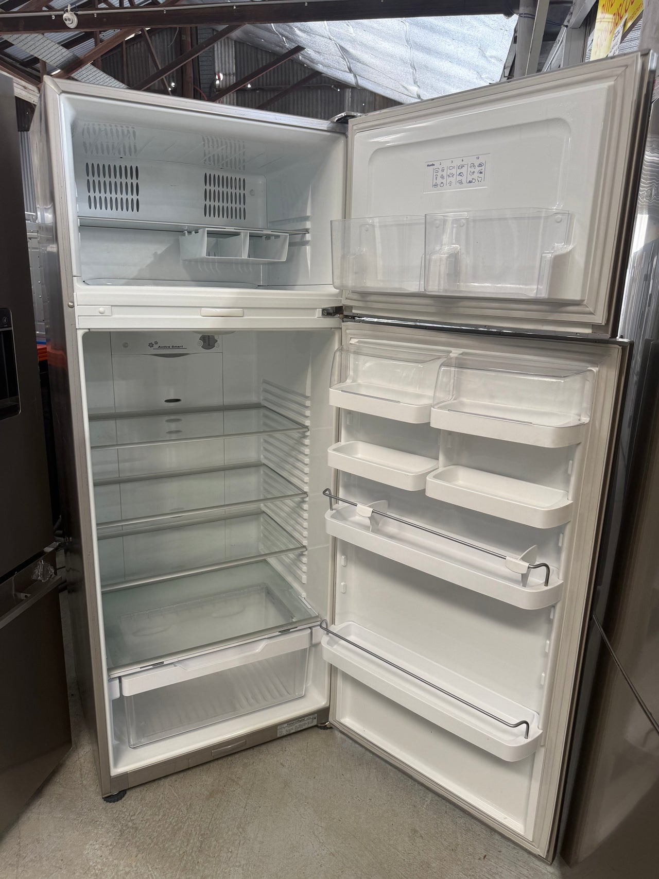 Second hand Fisher & Paykel E440TRX3 447L Top Mount Fridge - Second Hand Appliances Geebung
