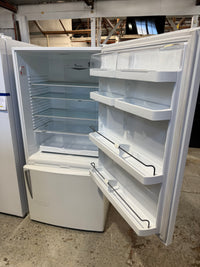 Thumbnail for Second hand Fisher & Paykel E522BRE 519 L ActiveSmart™ Bottom-Mount Fridge - Second Hand Appliances Geebung